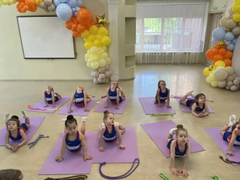 Открытое занятие по художественной гимнастике 1 Открытое занятие по художественной гимнастике 1