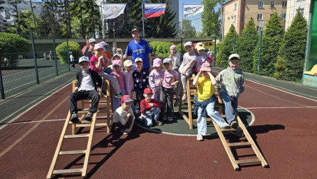 В рамках проекта &laquo;Увлекательные Бабашки&raquo; и месячника безопасности в детском саду прошла &laquo;Весёлая эст 9
