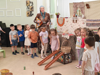 Спектакль фольклорного театра &laquo;Ситцевая деревенька&raquo; &mdash; &laquo;Пасхальный день&raquo; 3