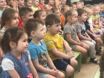 Братский театр со спектаклем "По щучему велению"