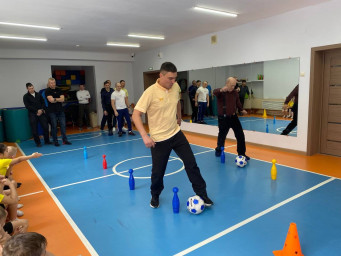 С 23 февраля 4